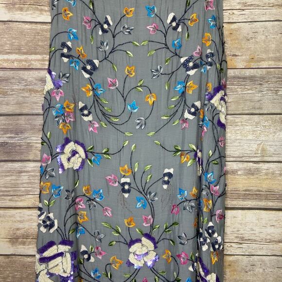 Vintage L heavily embroidered and beaded skirt set sage green floral motif - Picture 9 of 12